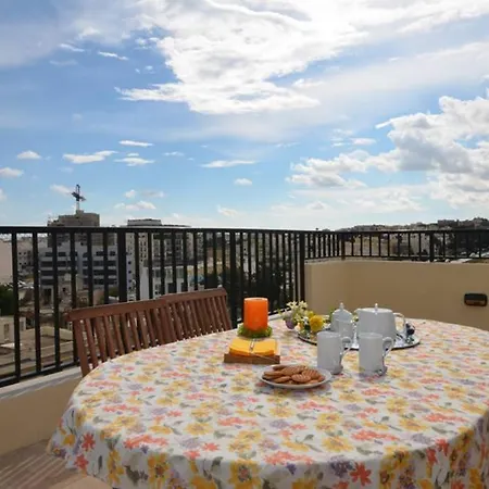 Duplex St Julians Central Penthouse Apartment